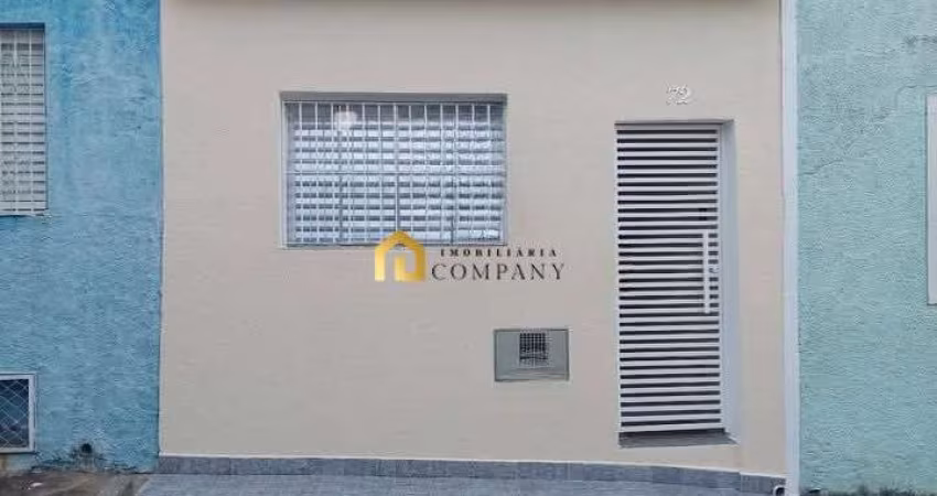 Casa térrea na Vila Santana, com dois quartos, na região central da cidade de Sorocaba/SP