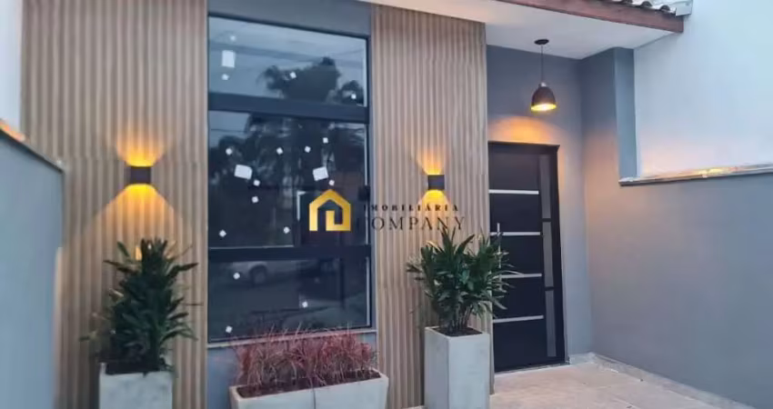 Casa Térrea com 03 dormitórios sendo uma suíte ampla com closet no Parque Vitória Réria em Sorocaba-SP.