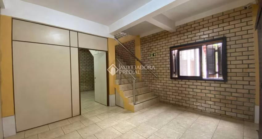 Casa comercial para alugar na Rua Dom Feliciano, 545, Niterói, Canoas