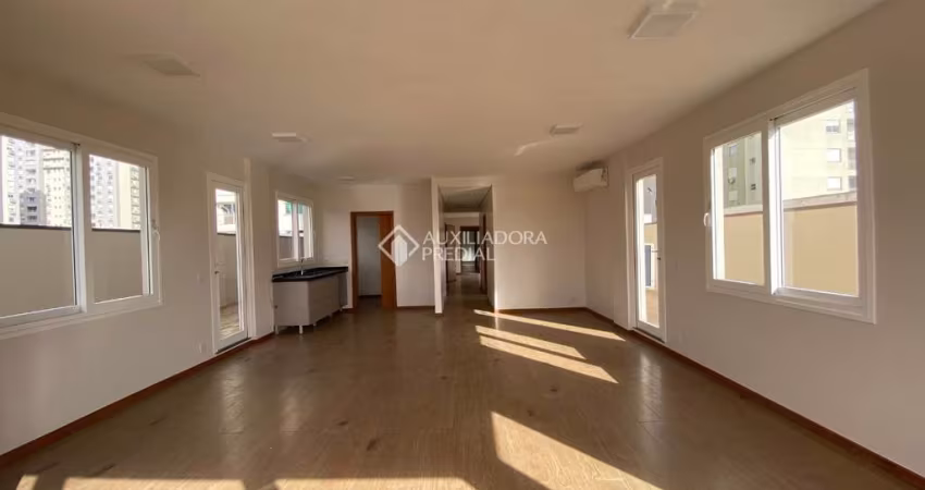 Apartamento com 3 quartos para alugar na Rua Mathias Velho, 590, Centro, Canoas