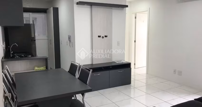 Apartamento com 2 quartos para alugar na Rua Henrique Stefani, 1001, Igara, Canoas
