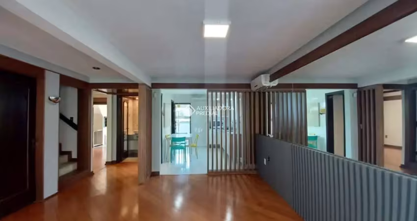 Casa com 3 quartos para alugar na Rua Marquês de Olinda, 282, São José, Canoas