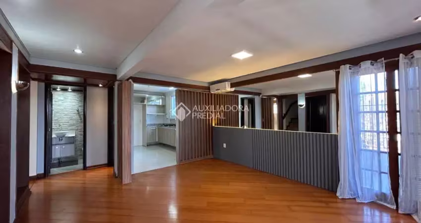 Casa com 3 quartos para alugar na Rua Marquês de Olinda, 282, São José, Canoas