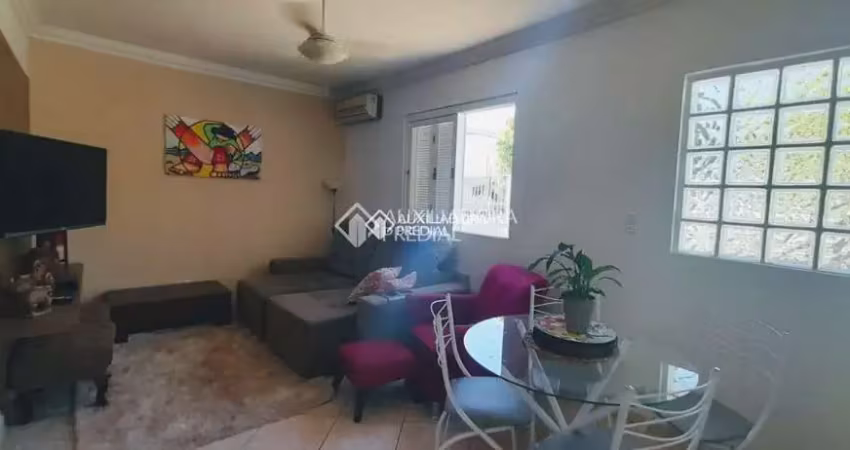 Casa com 3 quartos para alugar na Rua Maurício de Nassau, 13, Estância Velha, Canoas