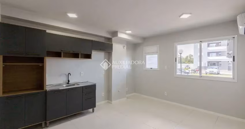 Apartamento com 2 quartos para alugar na Avenida Walter Spiess, 2000, Olaria, Canoas