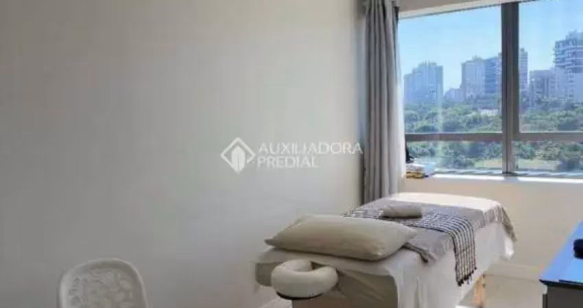 Sala comercial para alugar na Avenida Doutor Nilo Peçanha, 3245, Chácara das Pedras, Porto Alegre