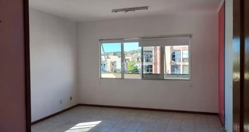 Sala comercial para alugar na Rua Sílvio Silveira Soares, 2541, Camaquã, Porto Alegre