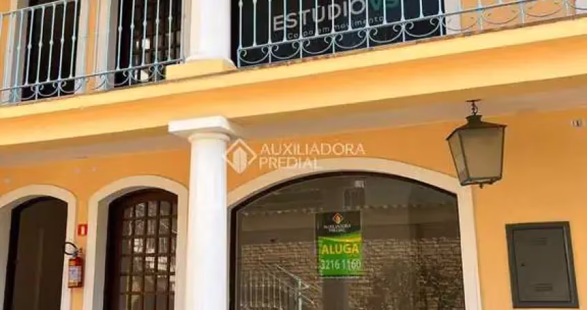 Ponto comercial para alugar na Avenida Wenceslau Escobar, 2933, Cristal, Porto Alegre