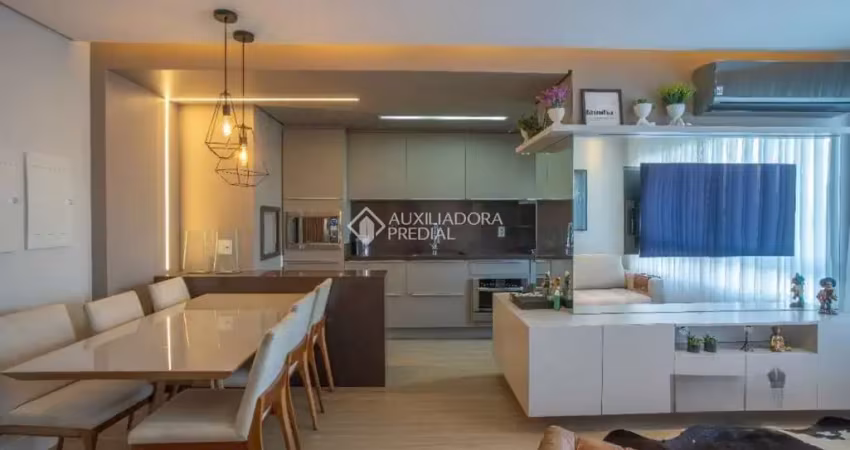 Apartamento com 2 quartos para alugar na Rua Mário Antunes da Cunha, 185, Petrópolis, Porto Alegre