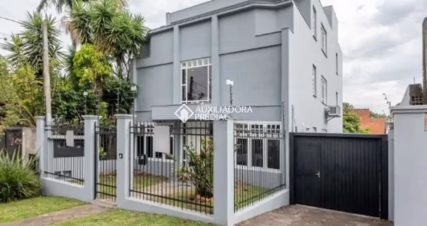 Casa comercial para alugar na Rua João Berutti, 118, Chácara das Pedras, Porto Alegre