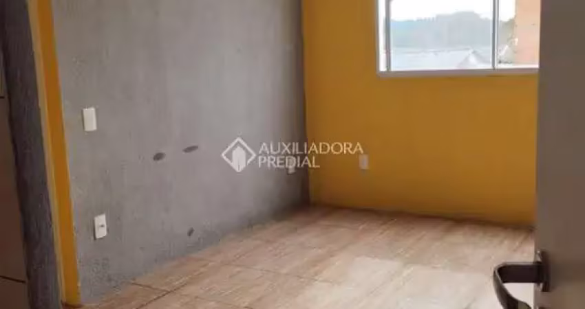 Apartamento com 2 quartos para alugar na Rua Sabino Pereira Nunes, 932, Restinga, Porto Alegre