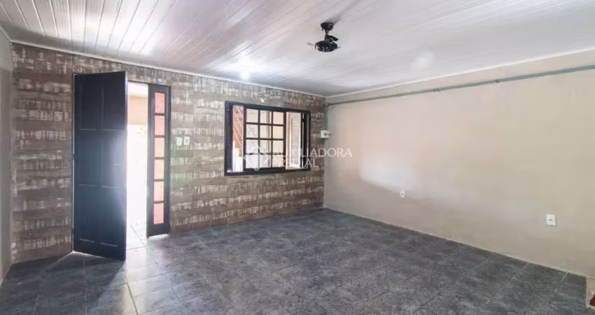 Casa com 3 quartos para alugar na Rua Germano Bonow Filho, 423, Hípica, Porto Alegre