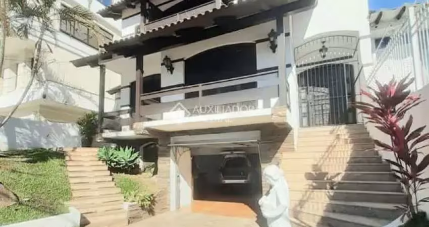 Casa com 4 quartos para alugar na Rua Afonso Álvares, 49, Tristeza, Porto Alegre