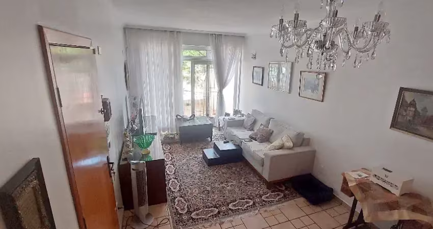 Sobrado à venda na vila romana, com 115 m² ac, 3 dormitórios, quintal e 2 vagas cobertas