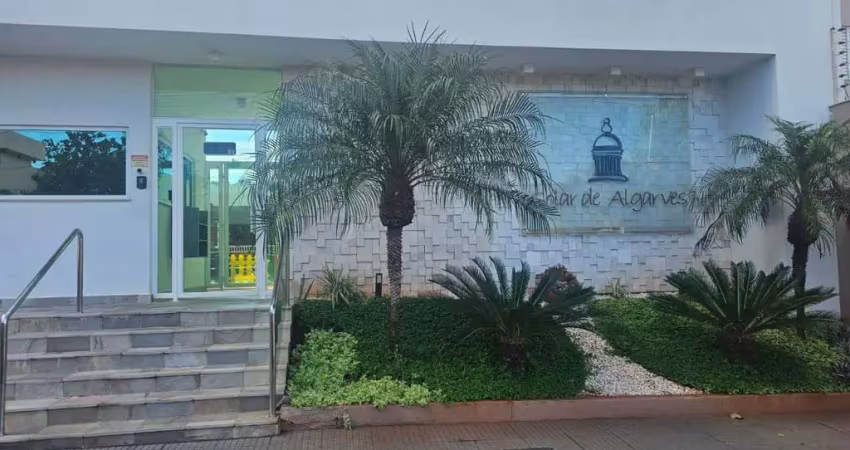 Apartamento à venda no condomínio solar dos algarves, completo.