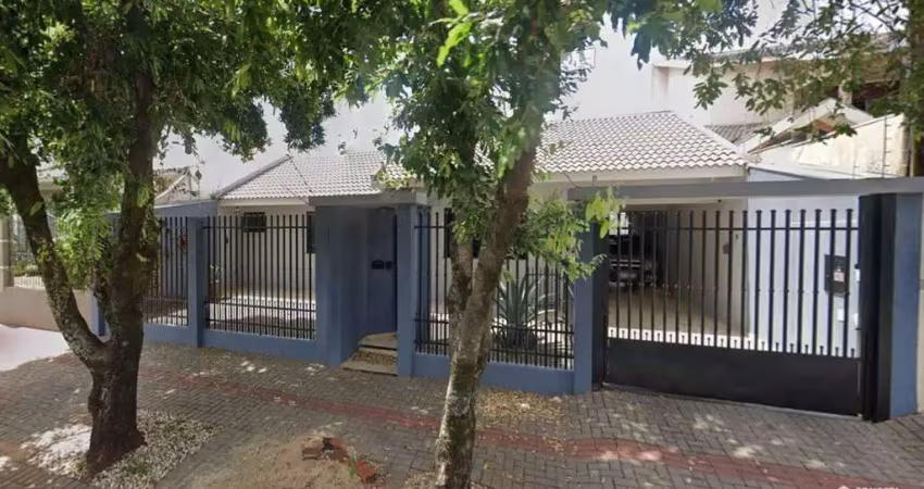 Casa com 3 quartos à venda na Rua Cuba, Parque Residencial Tuiuti, Maringá