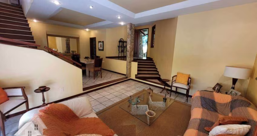 Casa duplex à venda de 5 quartos, 447m² por R$2.100.000 no Anil - Jacarepaguá -  RJ
