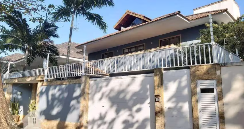 Casa triplex à venda com 5 quartos, 1.400 m² por r$7.900.000 na barra da tijuca - rio de janeiro / rj.