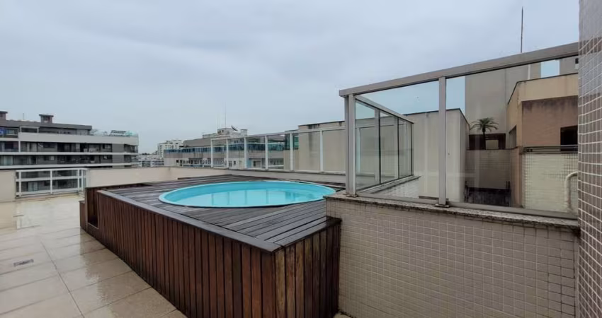 Cobertura duplex à venda de 5 quartos, 261m² por R$1.620.000 na Freguesia - Rio de Janeiro / RJ.