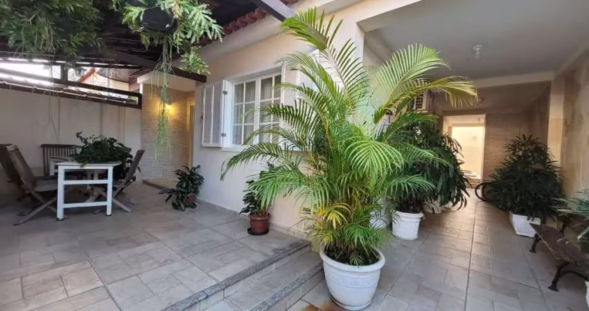 Casa duplex à venda, 3 quartos, 198m² por R$620mil - Freguesia - Jacarepaguá - Rio de Janeiro / RJ