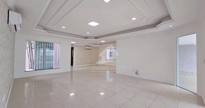 Casa triplex para alugar de 5 quartos, 541m² por R$22.000/mês - Barra da Tijuca - Rio de Janeiro/RJ