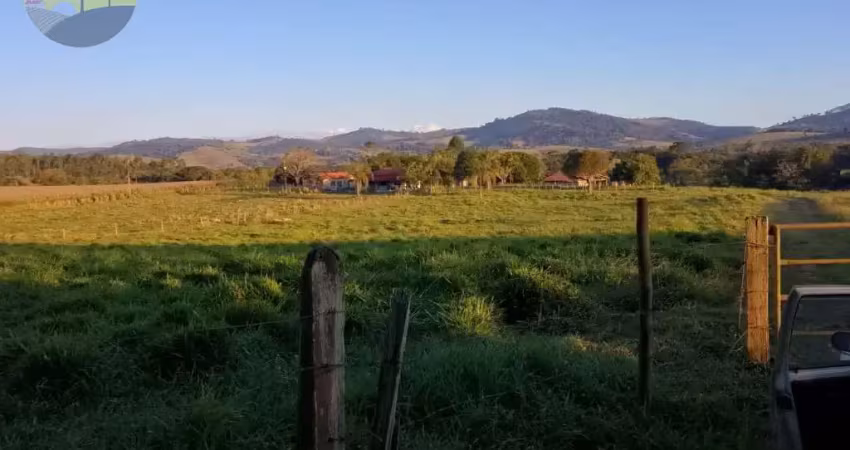 Chácara / sítio com 3 quartos à venda na OURO FINO MG., 0000, Peitudos, Ouro Fino