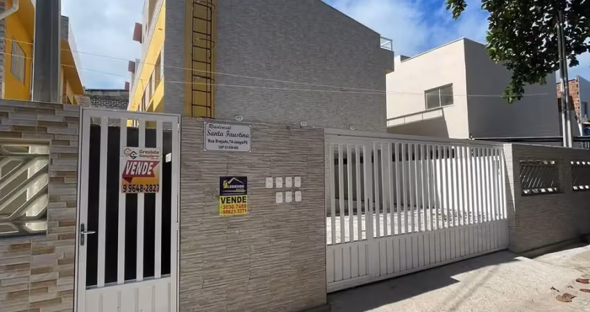 Vendo belíssimo privê no janga área privilegiada 50m do mar .