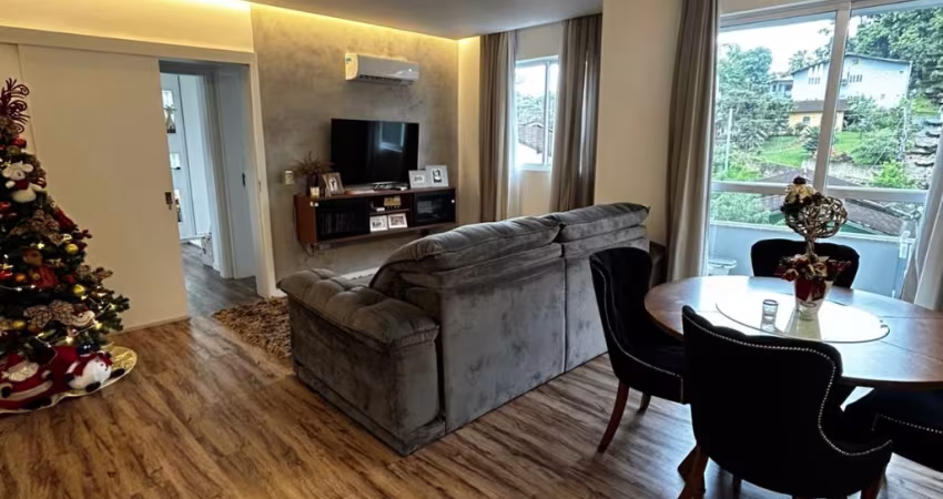 Apartamento Mobiliado à Venda no Bairro Anita Garibaldi - 76m²