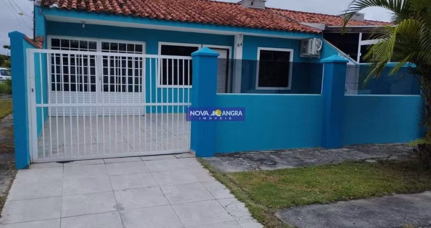 Casa de esquina excelente localização no Bal. Shangri-lá - Pontal do Paraná - Pr