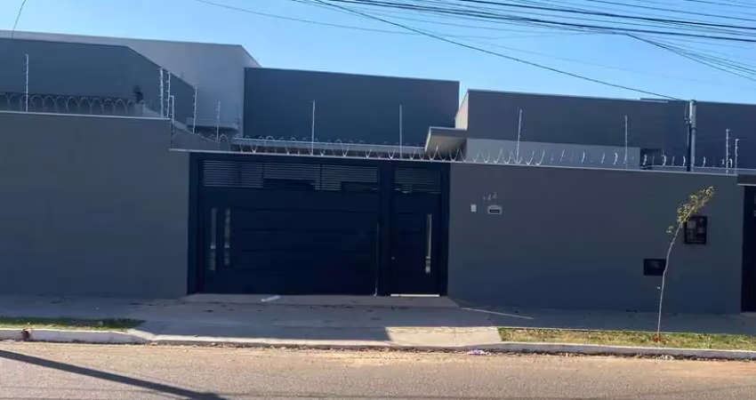 Casa para Venda em Campo Grande, Tijuca, 3 dormitórios, 1 suíte, 2 banheiros, 2 vagas