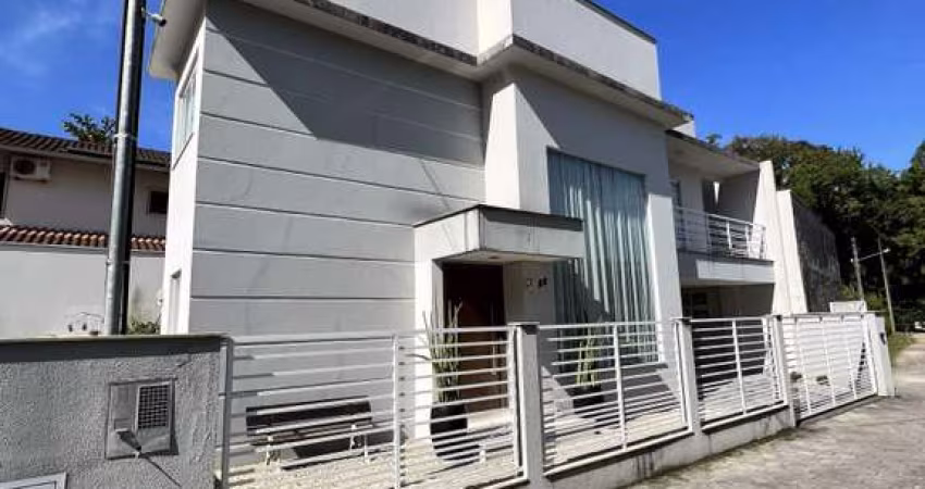 Casa à venda, 2 quartos, 1 suíte, 2 vagas, Guarani - Brusque/SC