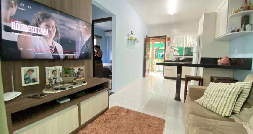 Casa à venda, 2 quartos, 1 vaga, Primeiro de Maio - Brusque/SC