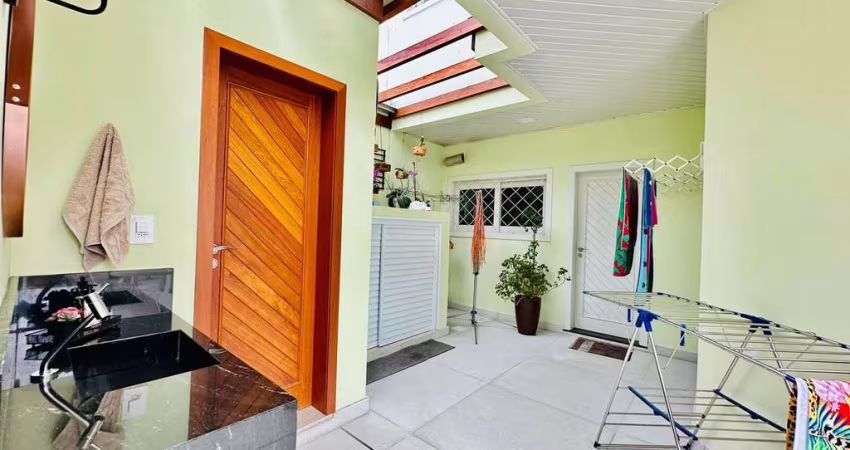 Casa à venda, 3 quartos, 1 suíte, 4 vagas, Centro I - Brusque/SC