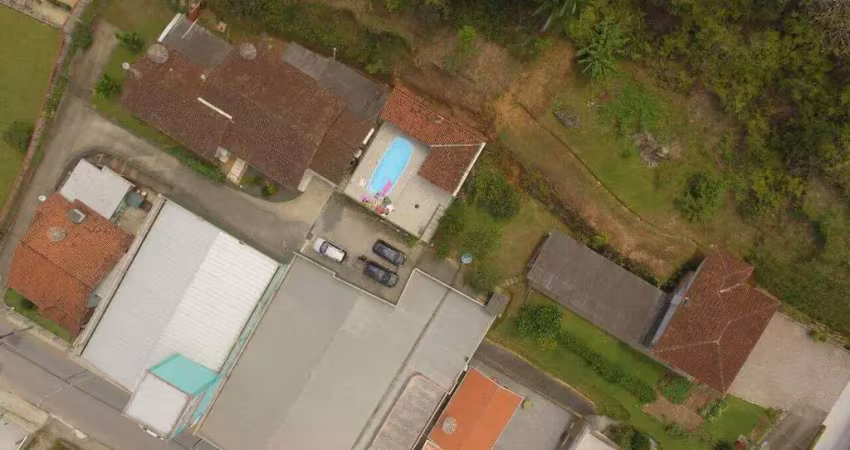 Grande área no centro de brusque com mais de 3.400 m² próximo a havan, ponto comercial