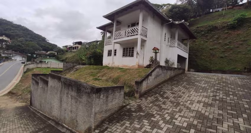 Casa à venda, 2 quartos, 1 suíte, 2 vagas, Azambuja - Brusque/SC