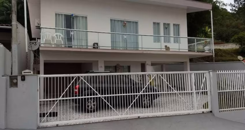 Casa à venda, 2 quartos, 1 suíte, 2 vagas, Primeiro de Maio - Brusque/SC