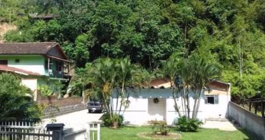 Casa à venda, 1 quarto, 3 vagas, Poço Fundo - Brusque/SC