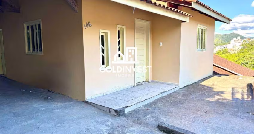 Casa solta com 2 quartos no bairro Limeira em Brusque