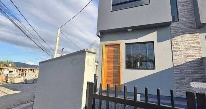 Sobrado com 2 quartos no bairro Primeiro de Maio