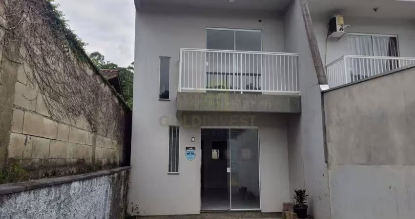 Casa á venda com 2 quartos no bairro Cedrinho em Brusque-SC