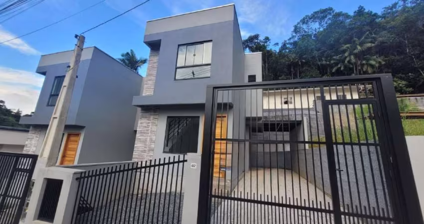 Sobrado com 2 quartos no bairro São Pedro (Entrega abril 2026)