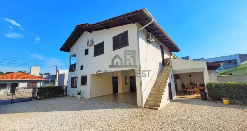 Casa á venda com 240m² no bairro souza cruz em brusque