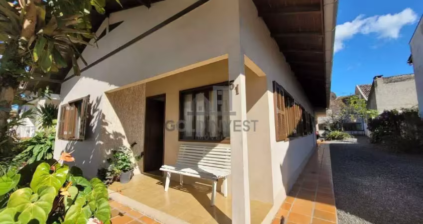 Casa á venda com 4 quartos no bairro santa terezinha em brusque