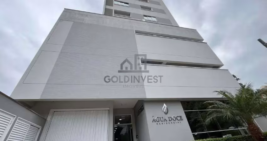 Apartamento cobertura 2 suítes 1 quarto e 3 vagas de garagem