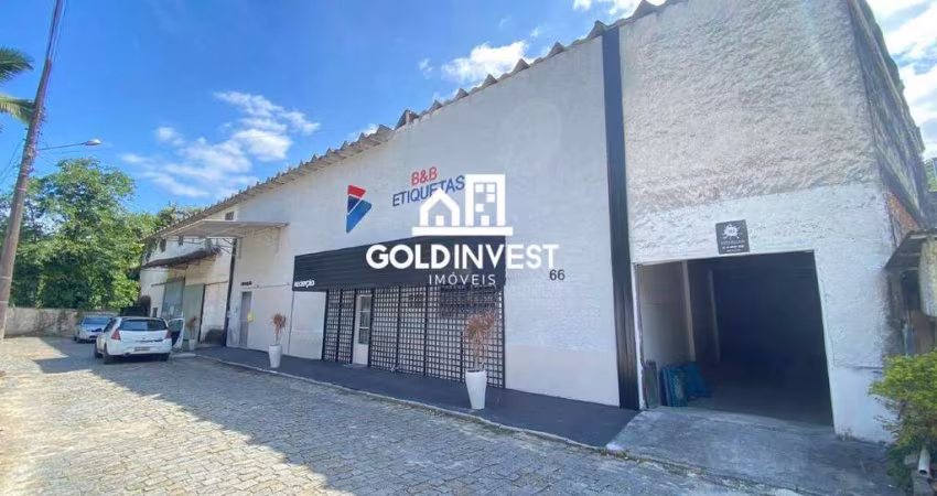 Galpão com 700m² no bairro Primeiro de Maio!!!
