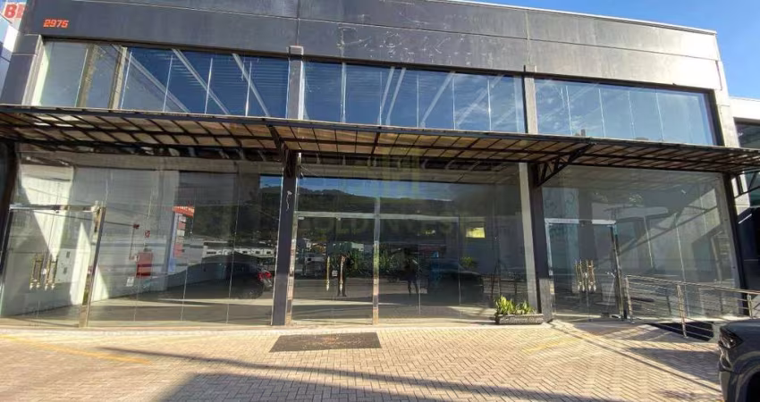 Galpão comercial com 1.200m² ao lado da FIP em Brusque!