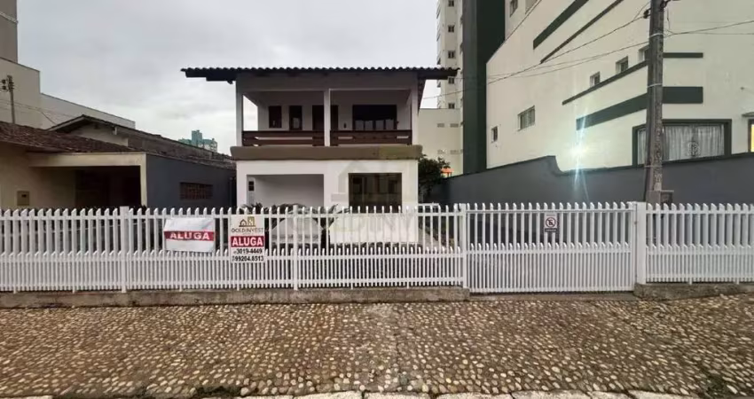 Casa com 3 quartos no bairro Santa Rita!!!