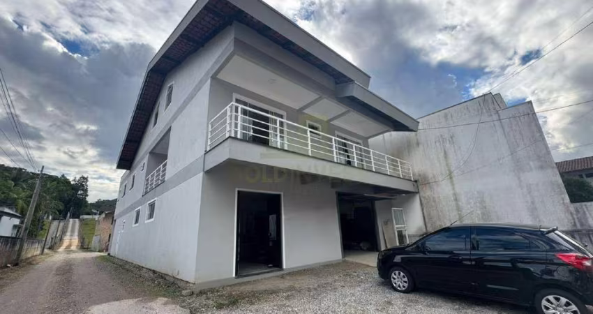 Casa com 3 quartos no bairro Santa Luzia!!!