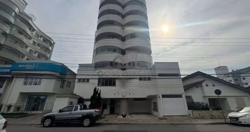Apartamento com 3 quartos para alugar no Centro I, Brusque 