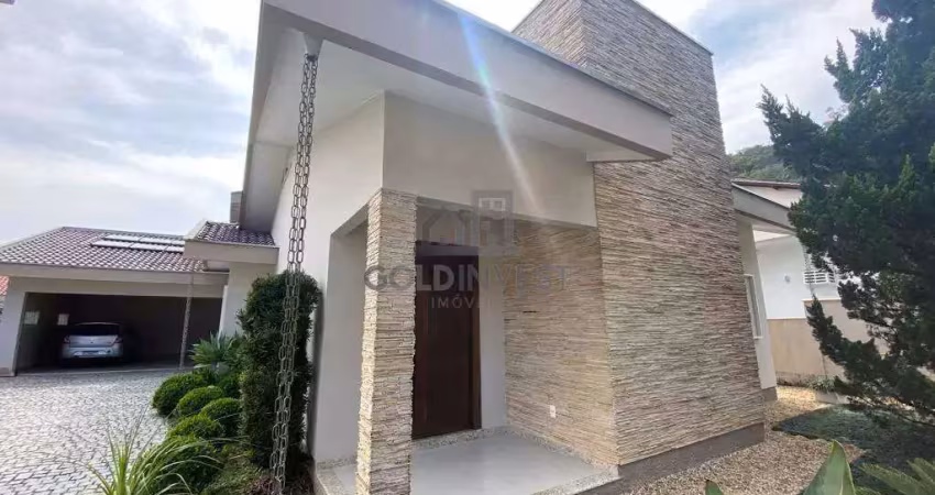 Casa com 4 quartos para alugar no Azambuja, Brusque 